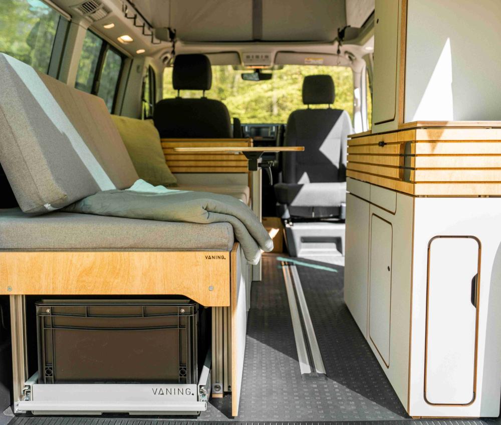 VW Bus Camper: Two Stories Camper Ausbau Concept C