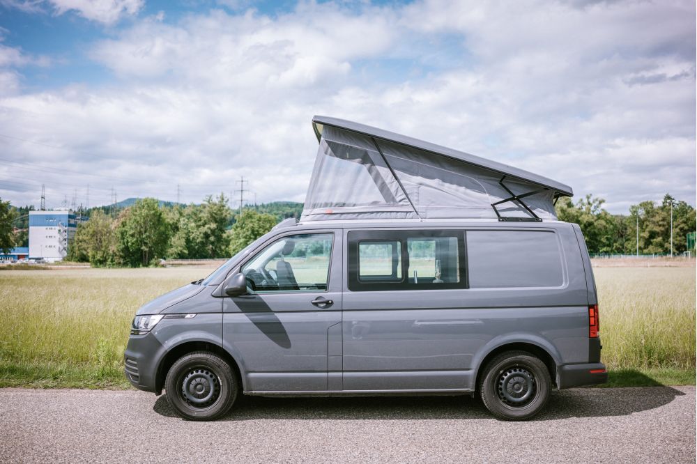 Two Stories Camper Ausbau Schlafdach