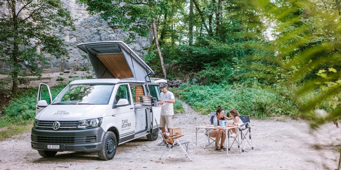 Two Stories Camper Vaning